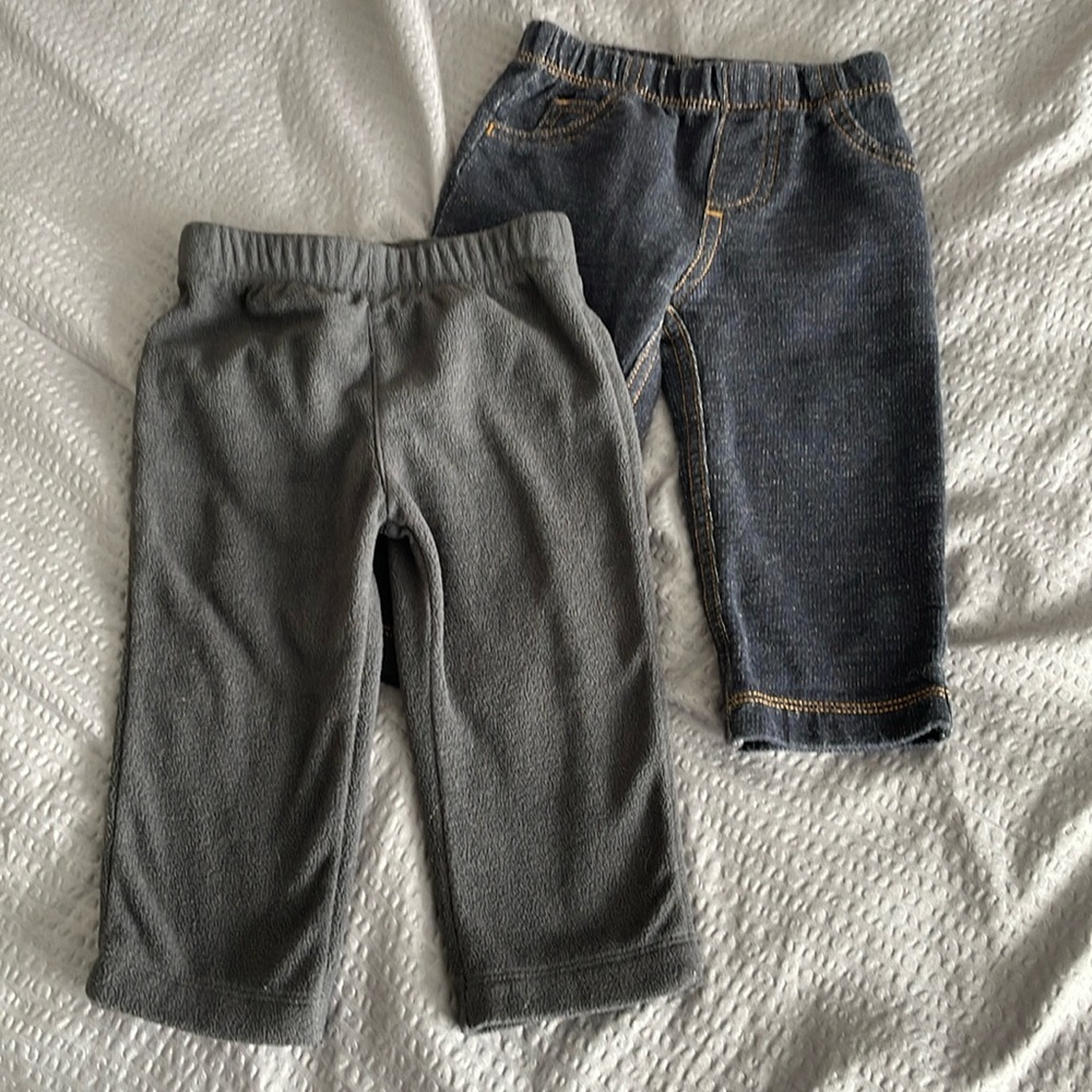 2 Pairs Carters 9M pants unisex